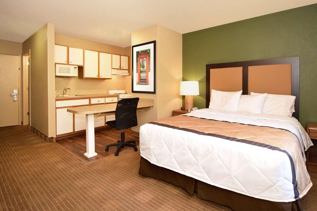 Extended Stay America Select Suites - Raleigh - Cary - Regency Parkway South Room photo