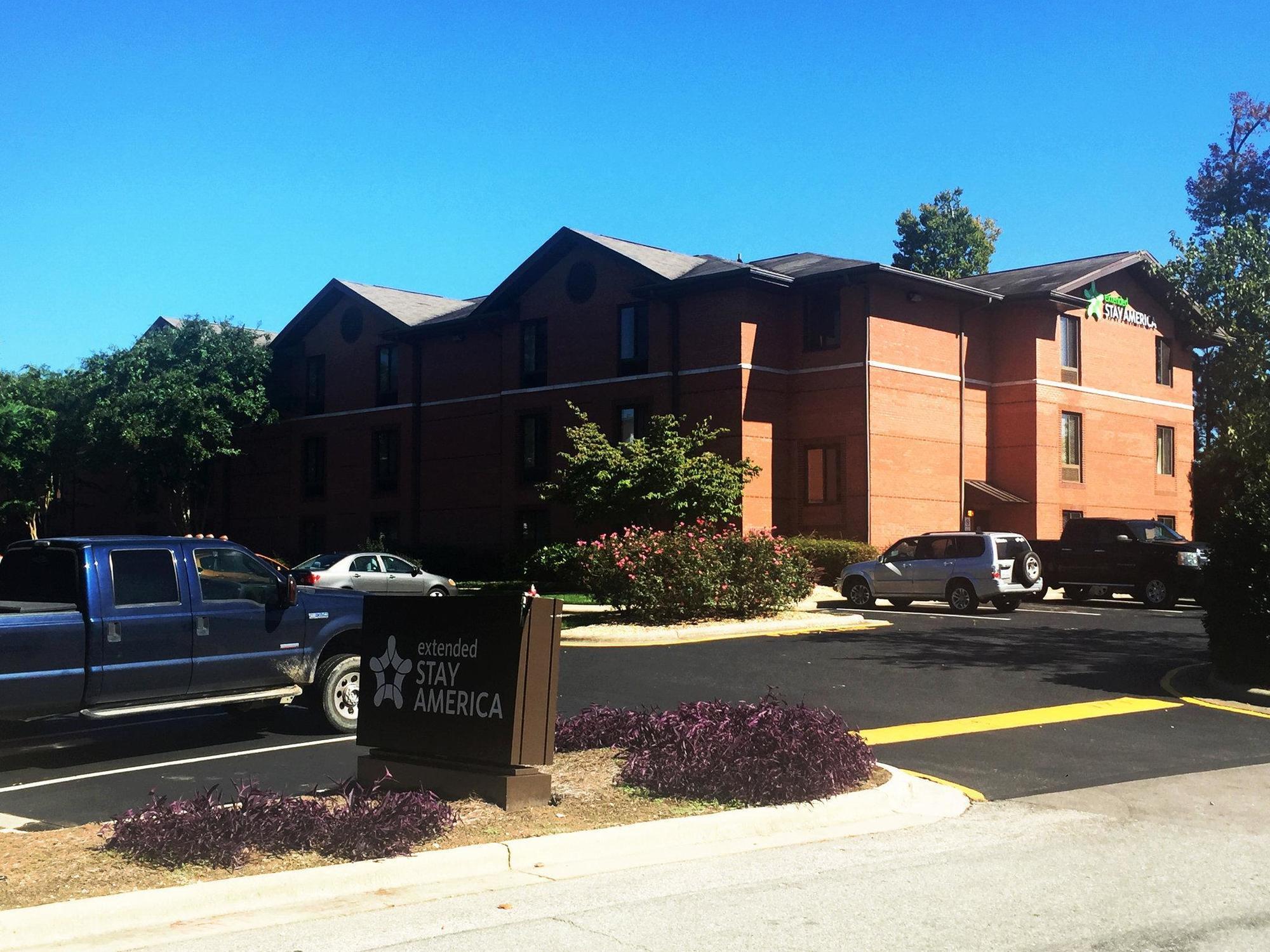 Extended Stay America Select Suites - Raleigh - Cary - Regency Parkway South Exterior photo